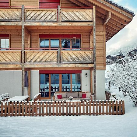 Apartment Breithorn - Charming Home - Free Parking & Wifi Лаутербрунен Екстериор снимка