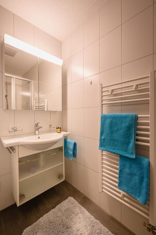Apartment Breithorn - Charming Home - Free Parking & Wifi Лаутербрунен Екстериор снимка