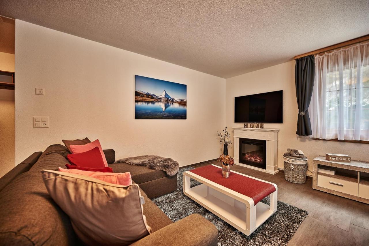 Apartment Breithorn - Charming Home - Free Parking & Wifi Лаутербрунен Екстериор снимка